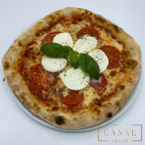 Steinofen Pizza "Bufala"